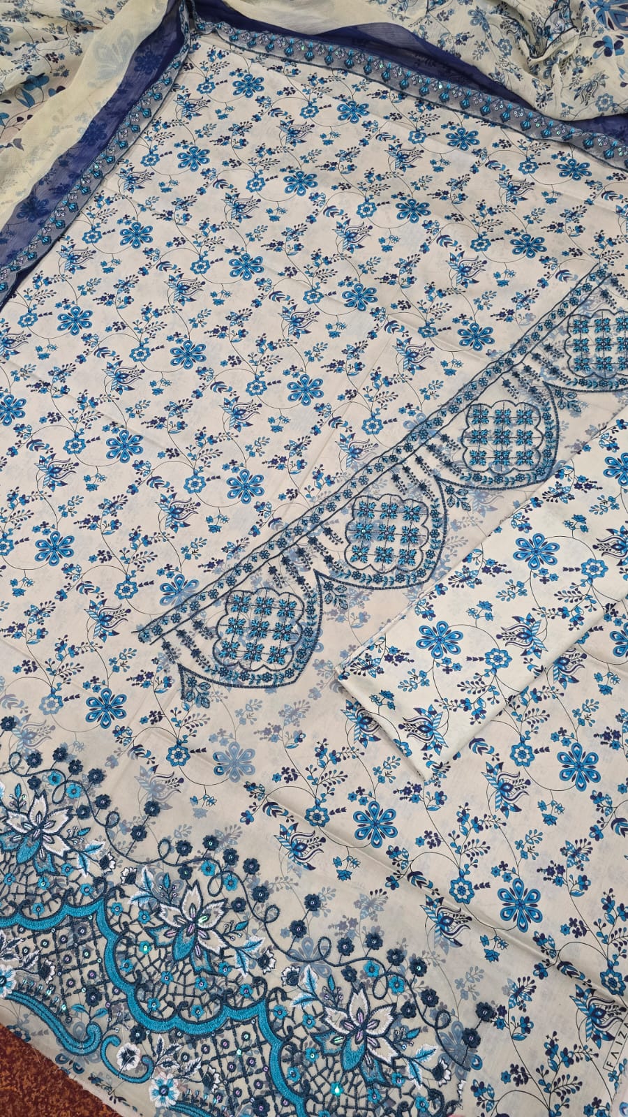 Faiza Saqlain Hit Design